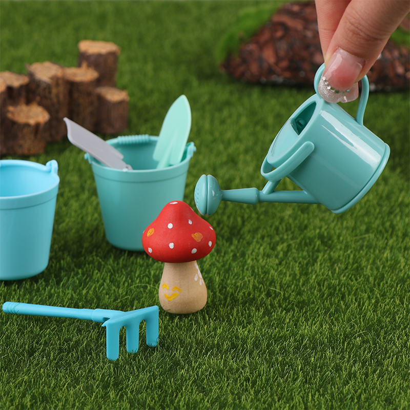1:12 Dollhouse Miniature Water - Gardening Tools Watering Can avaliação e preço